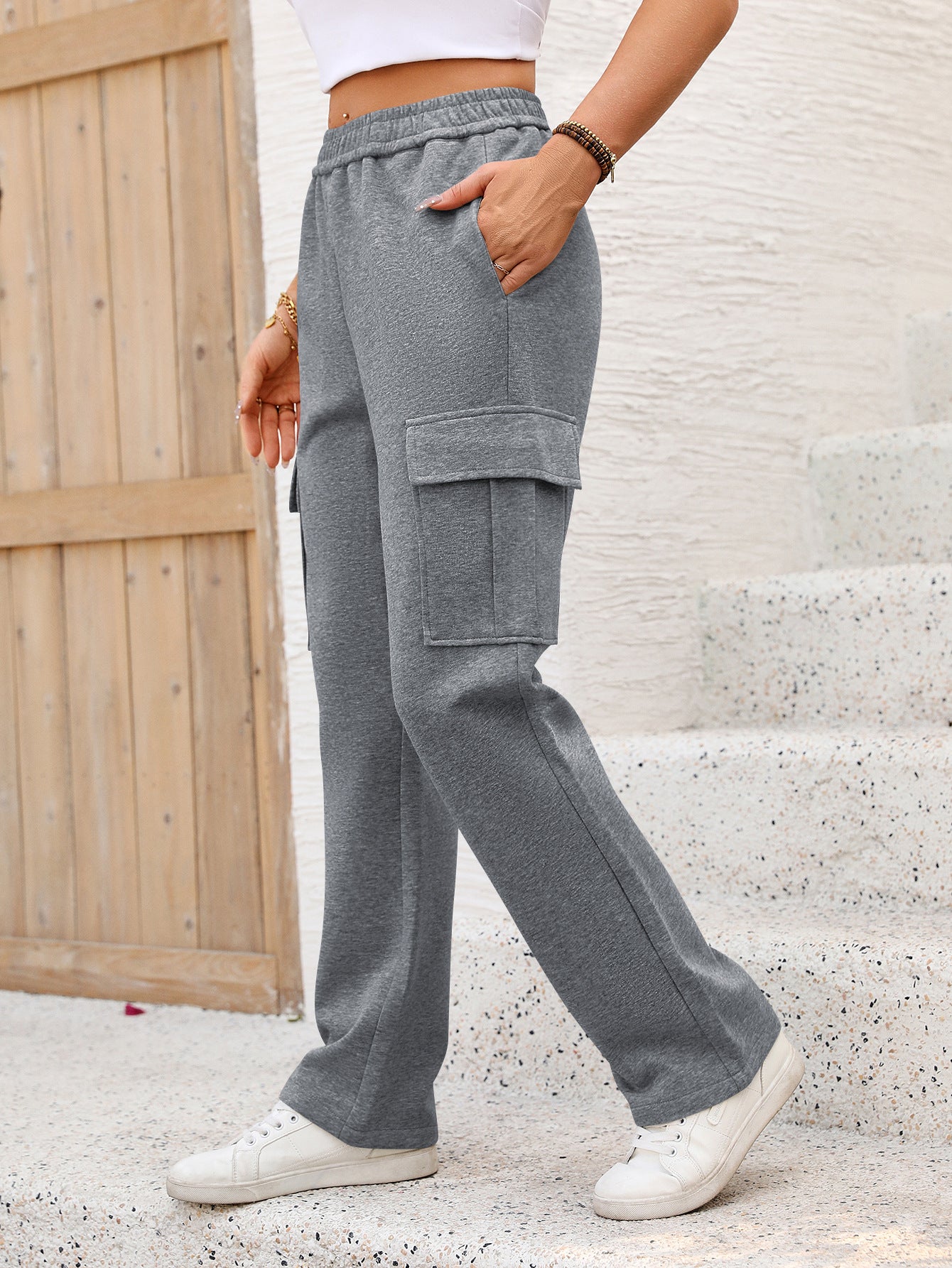 Women's High-Waisted Cargo Joggers – Loose Fit, Multi-Pocket Pants