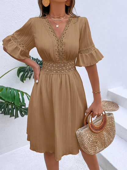V-Neck Lace Splicing Dress - Fashionable Solid Color