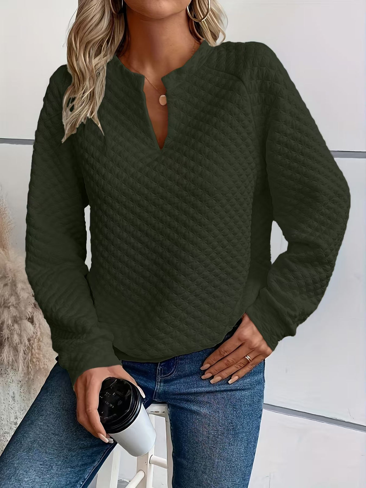 Women's Oversized Quilted V Neck Raglan Sweatshirt