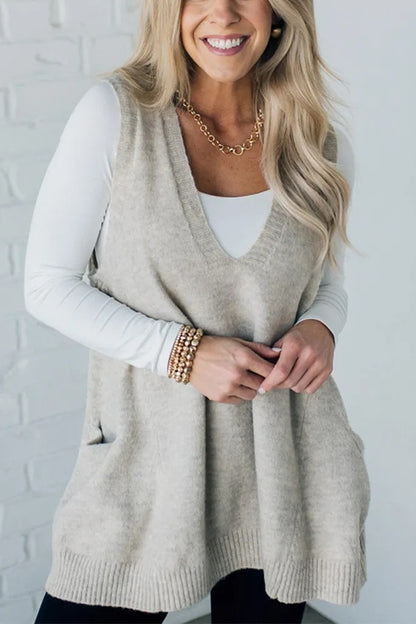 Women's Oversized V-Neck Knit Sweater Vest with Pockets