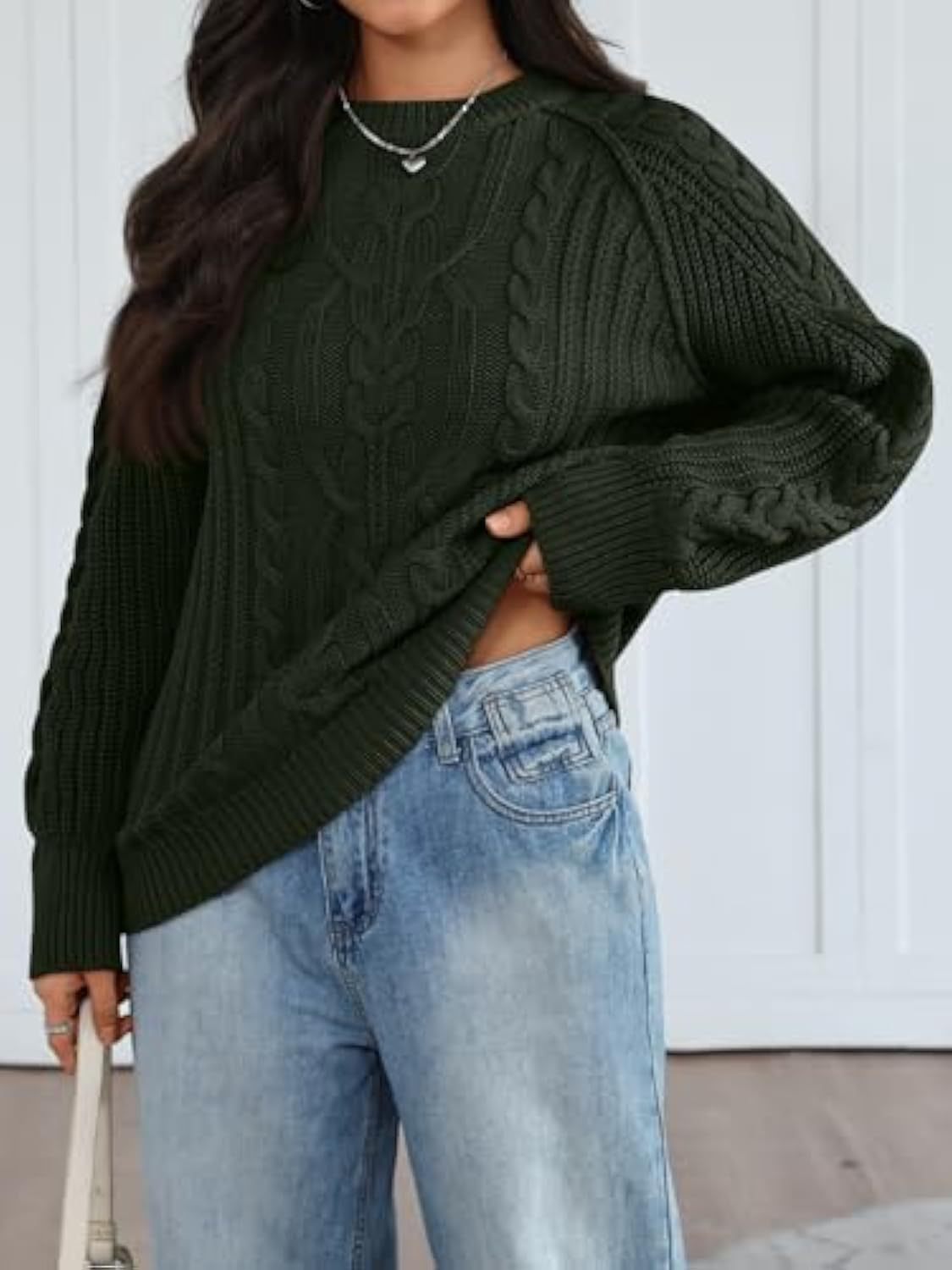 Women's Oversized Cable Knit Crew Neck Pullover Sweater