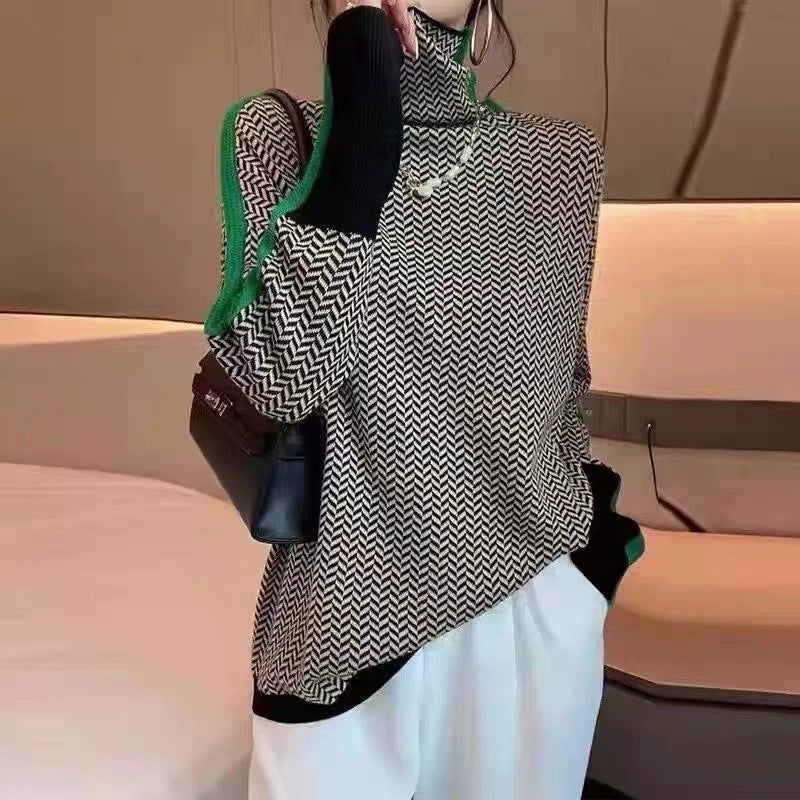 Women's Oversized Slouchy Houndstooth Turtleneck Sweater
