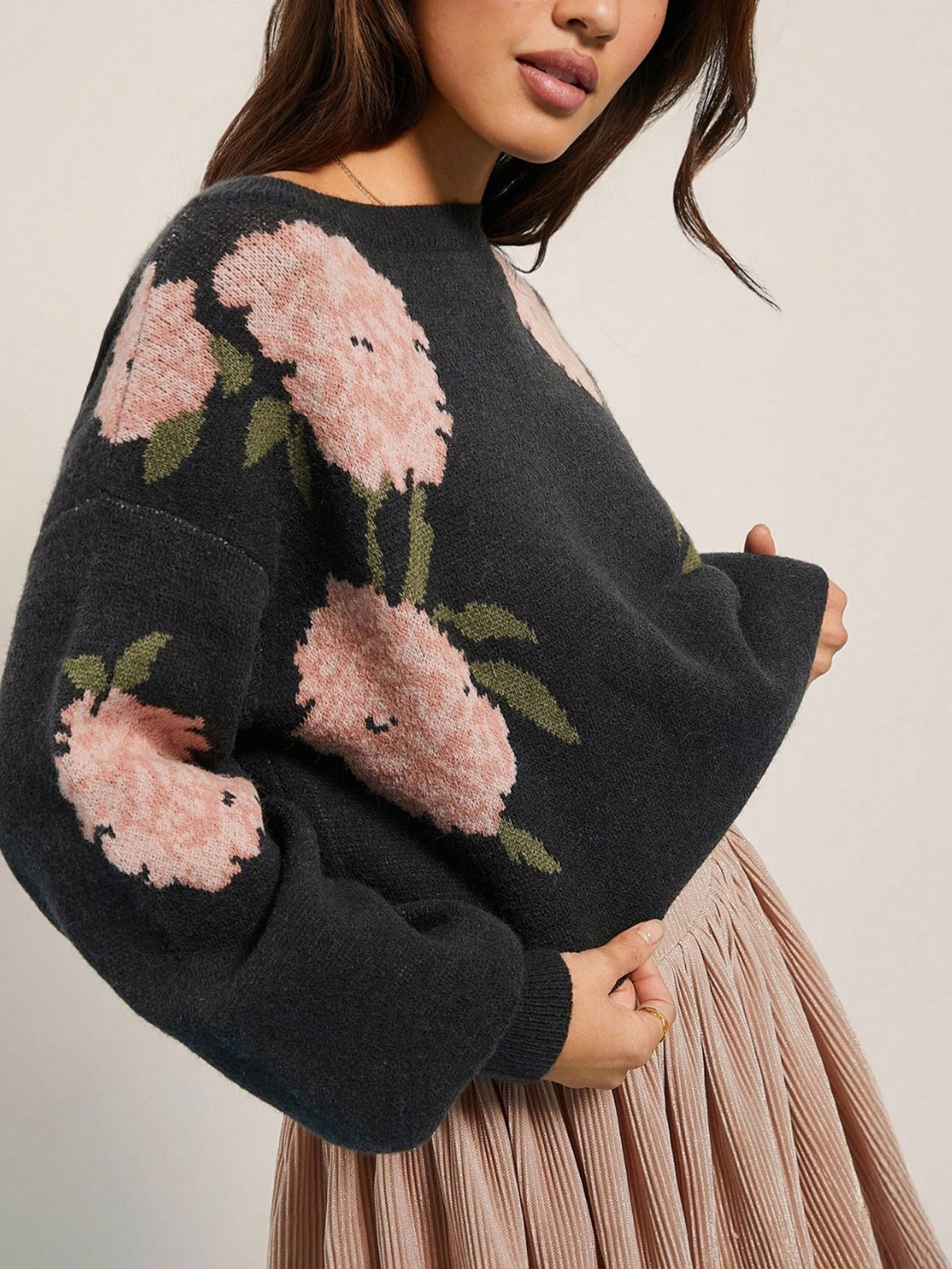 Women's Oversized Floral Crew Neck Knit Sweater