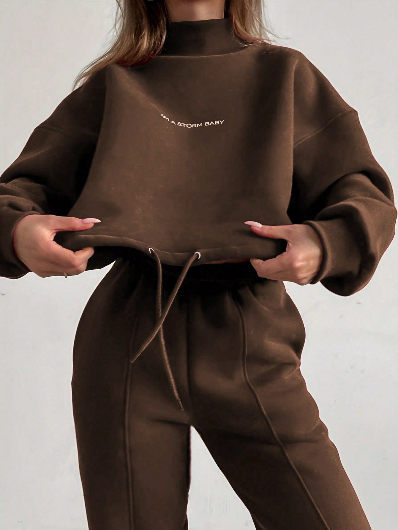 Women's Crop Sweatshirt Jogger Two Piece Set