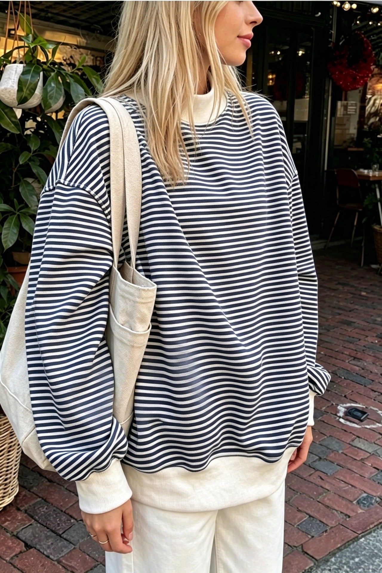 Women’s Oversized Contrast Stripe Mock Neck Sweatshirt