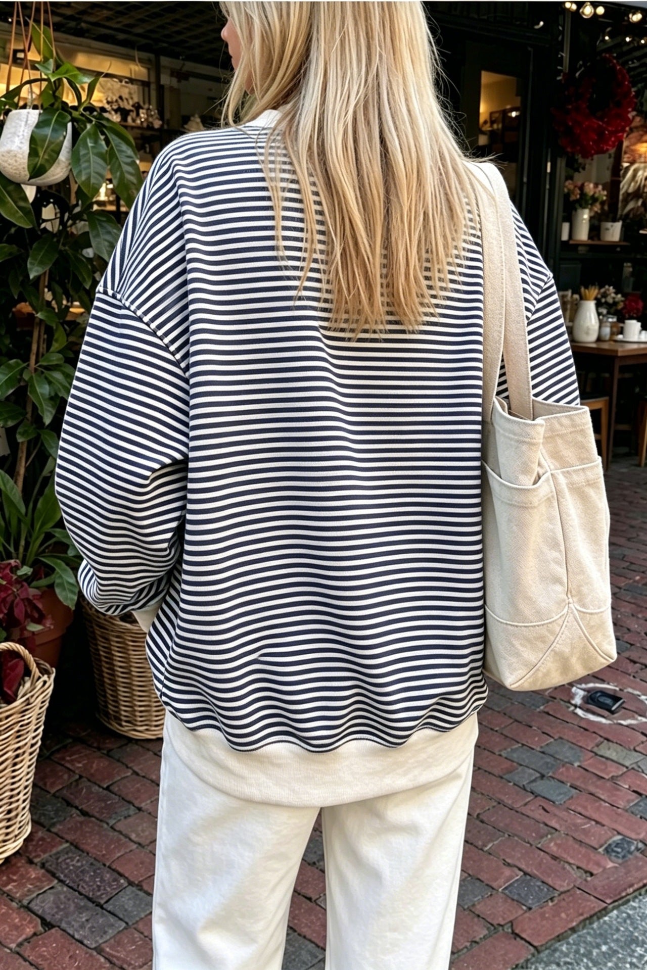 Women’s Oversized Contrast Stripe Mock Neck Sweatshirt