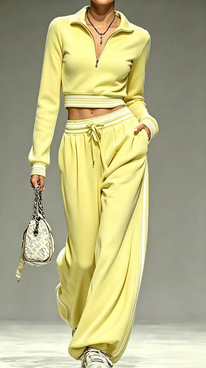 Women Two Piece Sweatsuit Crop Top Wide Leg Sweatpants Set