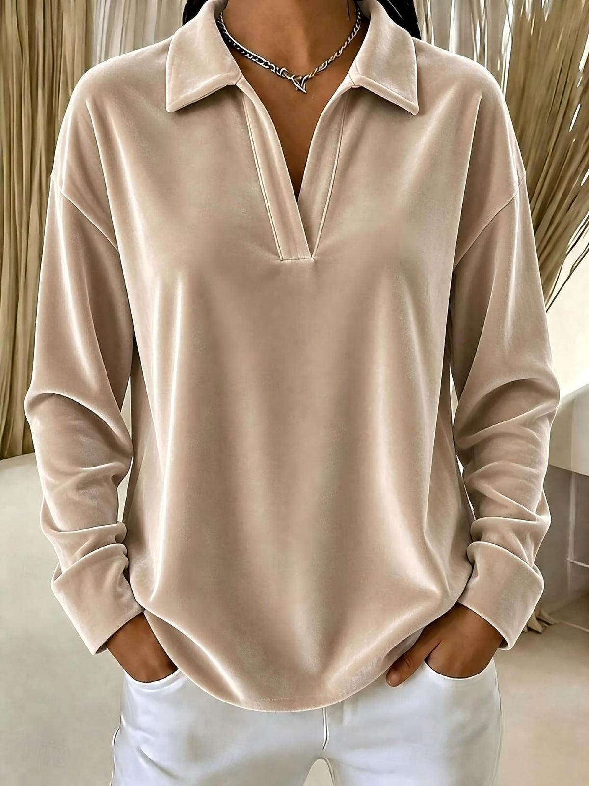 Women's Velvet Collared V-Neck Long Sleeve Casual Top