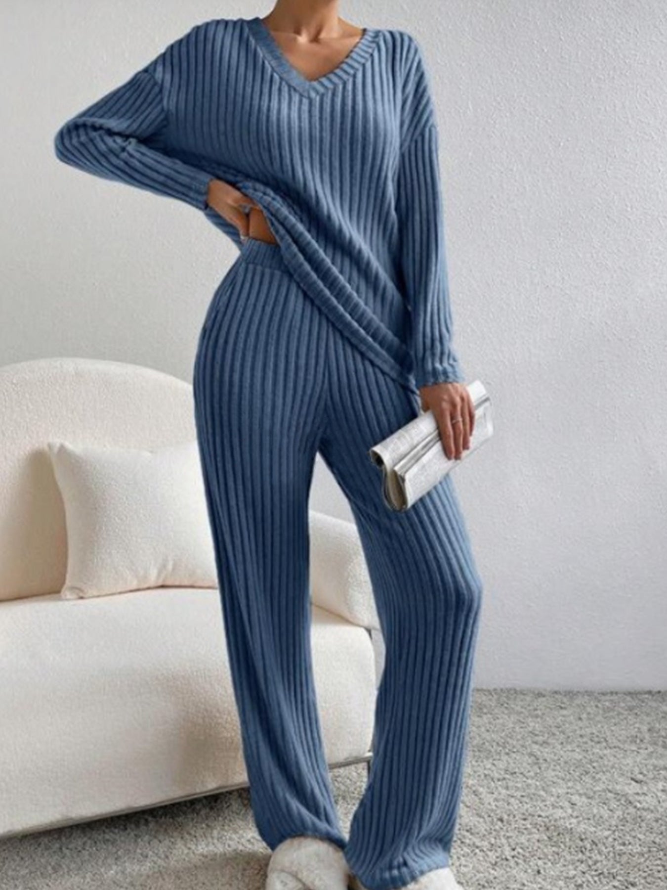 Women's Ribbed Knit V-Neck Two-Piece Lounge Set