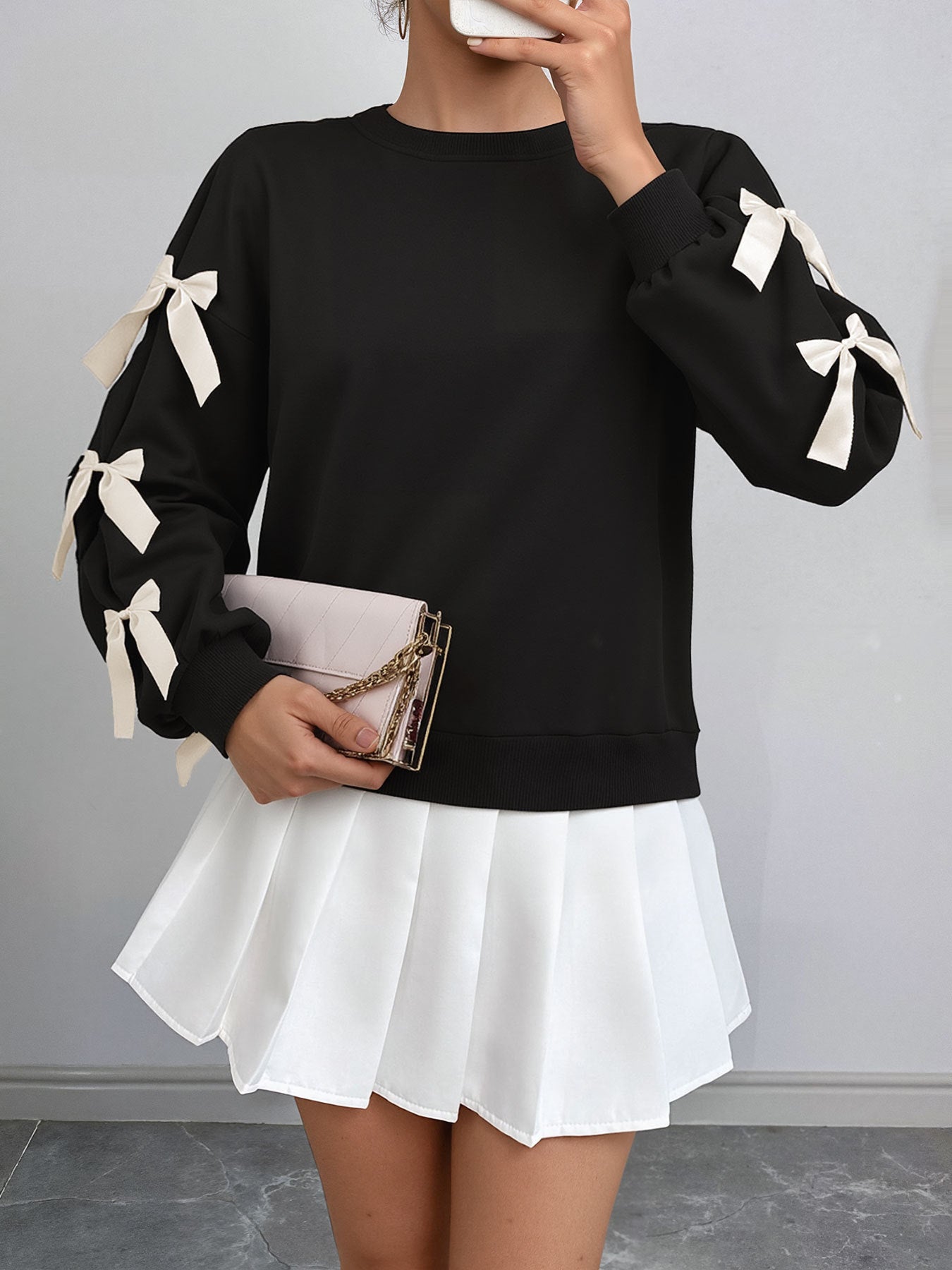Bow Sleeve Round Neck Long Sleeve Sweatshirt