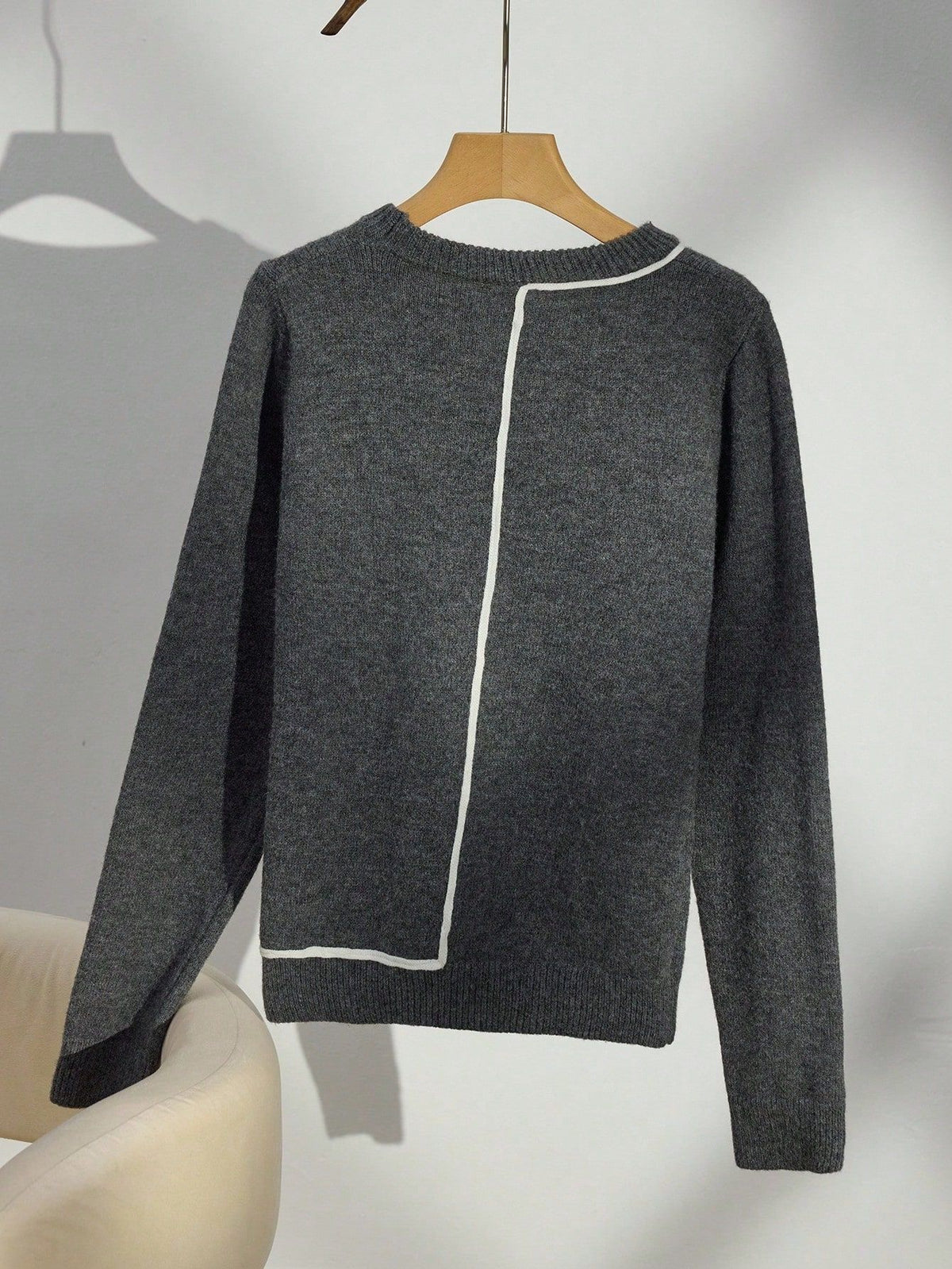 Women's Contrast Trim Crew Neck Knit Sweater