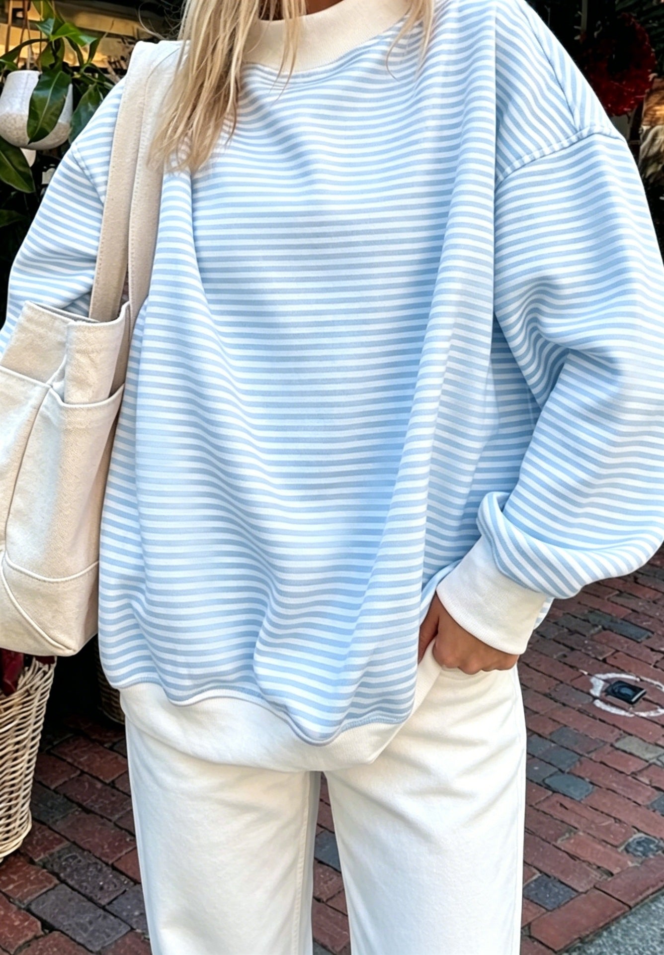 Women’s Oversized Contrast Stripe Mock Neck Sweatshirt