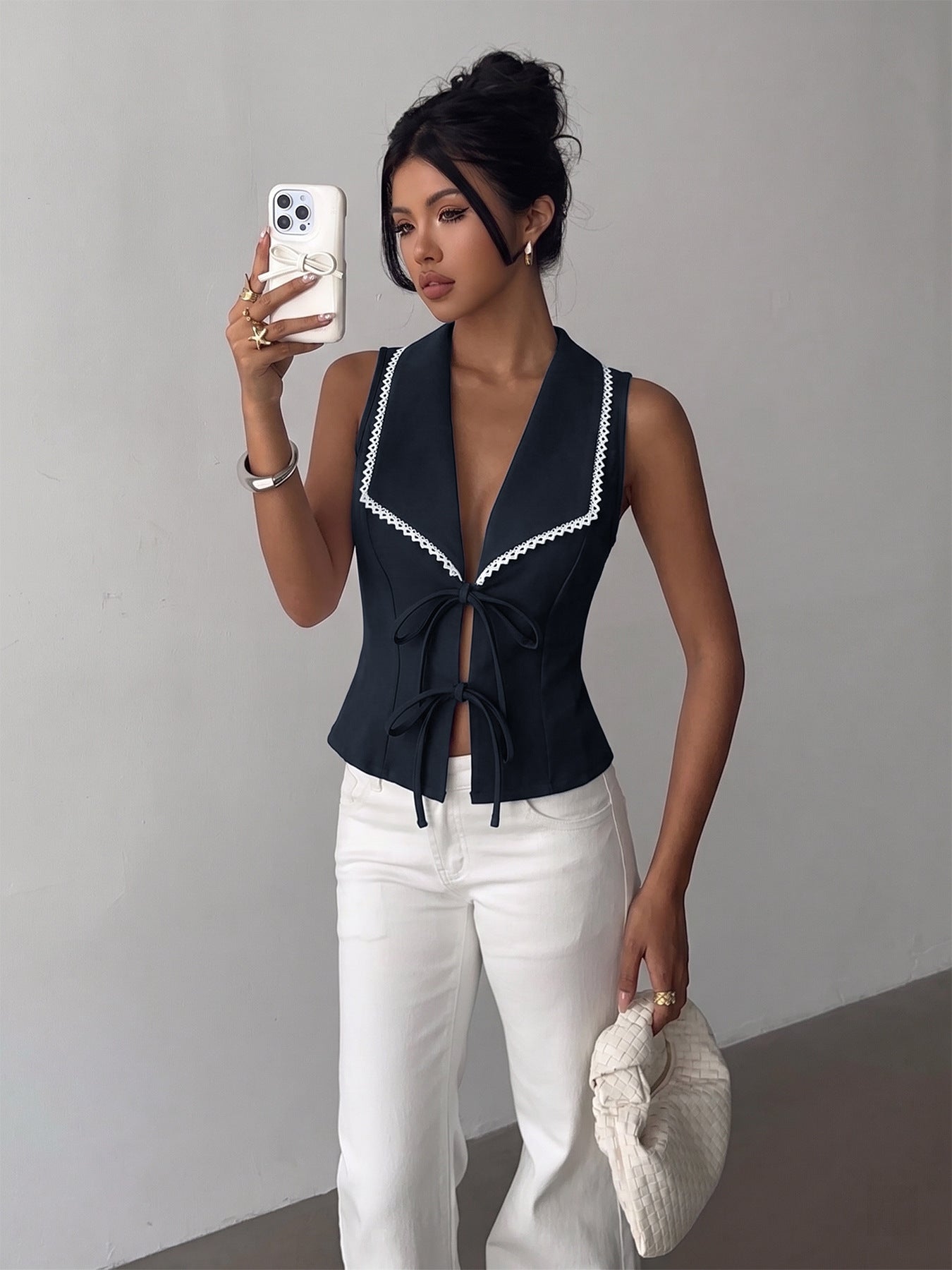 Elegant Lace Hollow Sleeveless Vest Slim Fit Top for Women