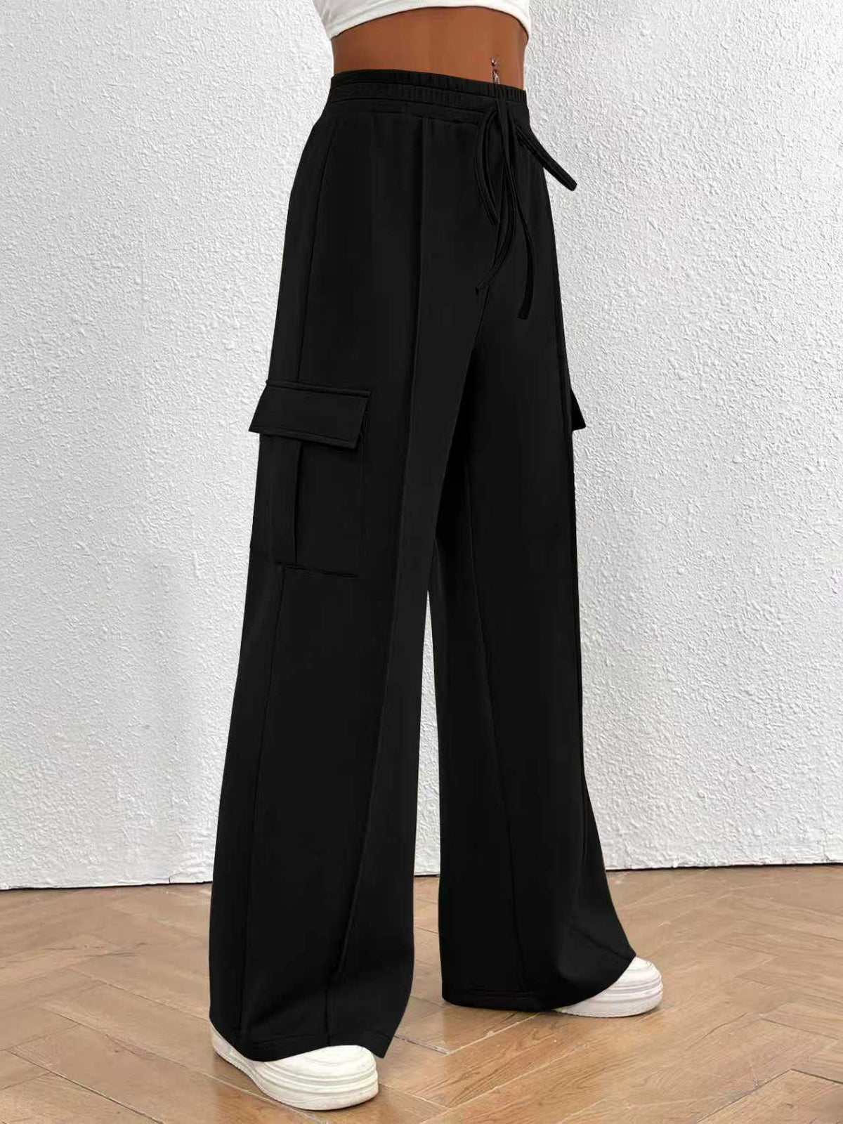 Women's Wide Leg Cargo Sweatpants with Pockets