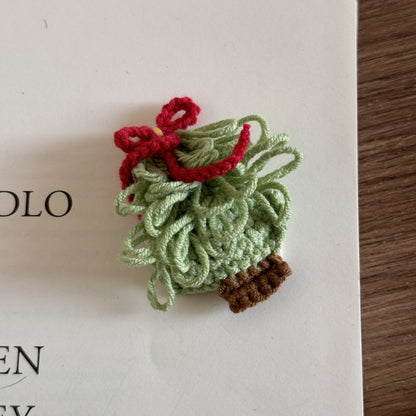Handmade Crochet Xmas Hair Clips Holiday Barrettes Girls