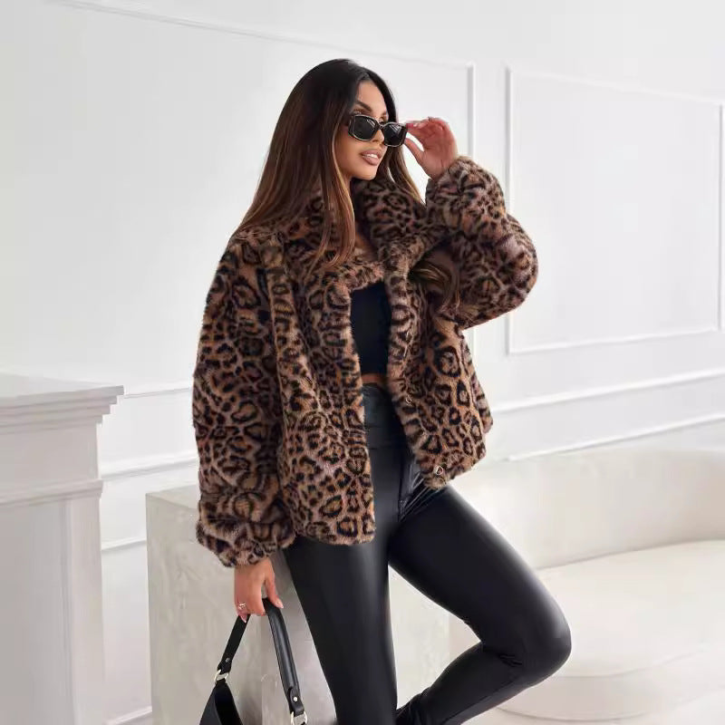 Women's Leopard Print Faux Fur Cropped Collared Jacket