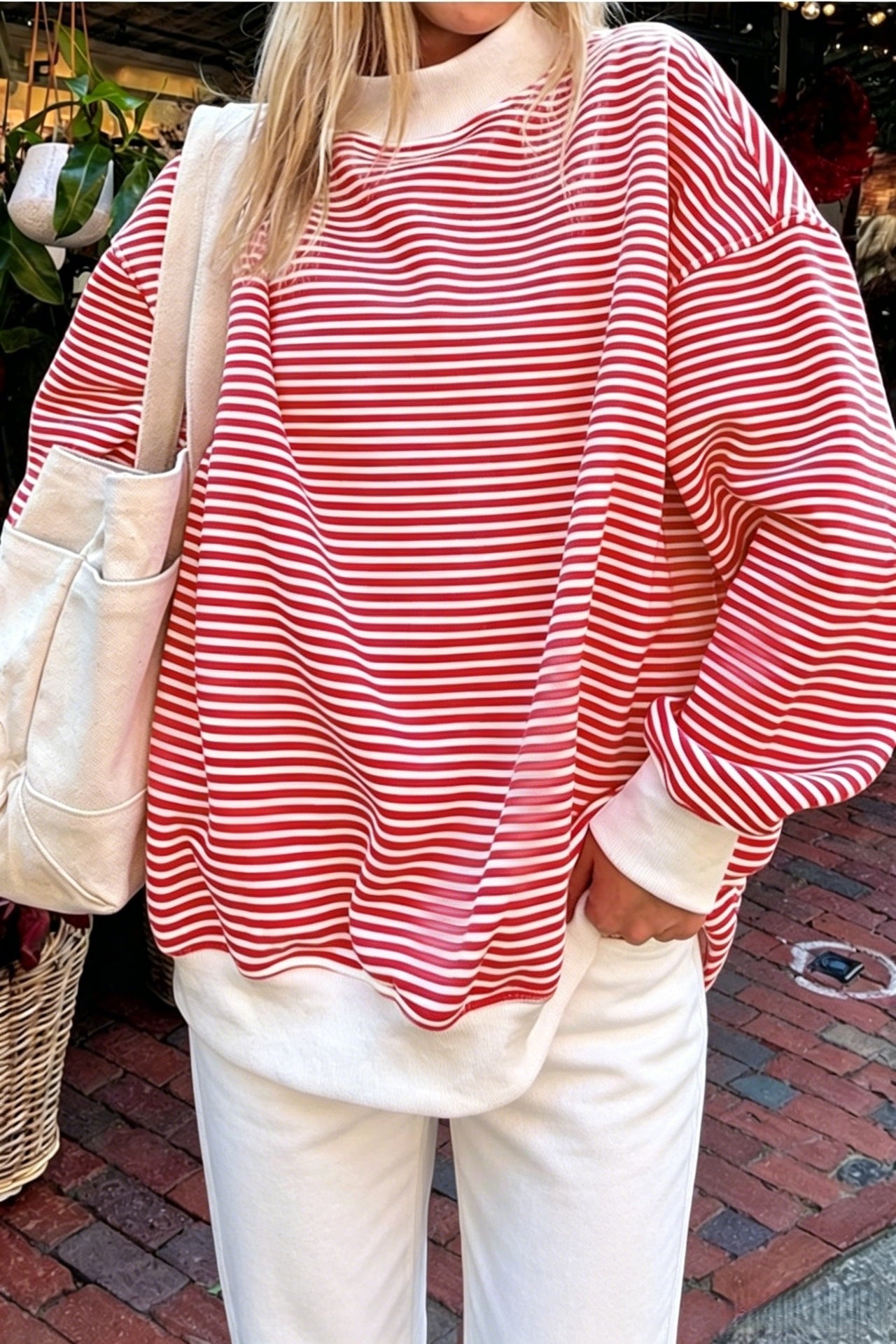 Women’s Oversized Contrast Stripe Mock Neck Sweatshirt