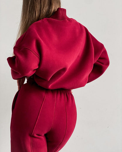Women's Crop Sweatshirt Jogger Two Piece Set