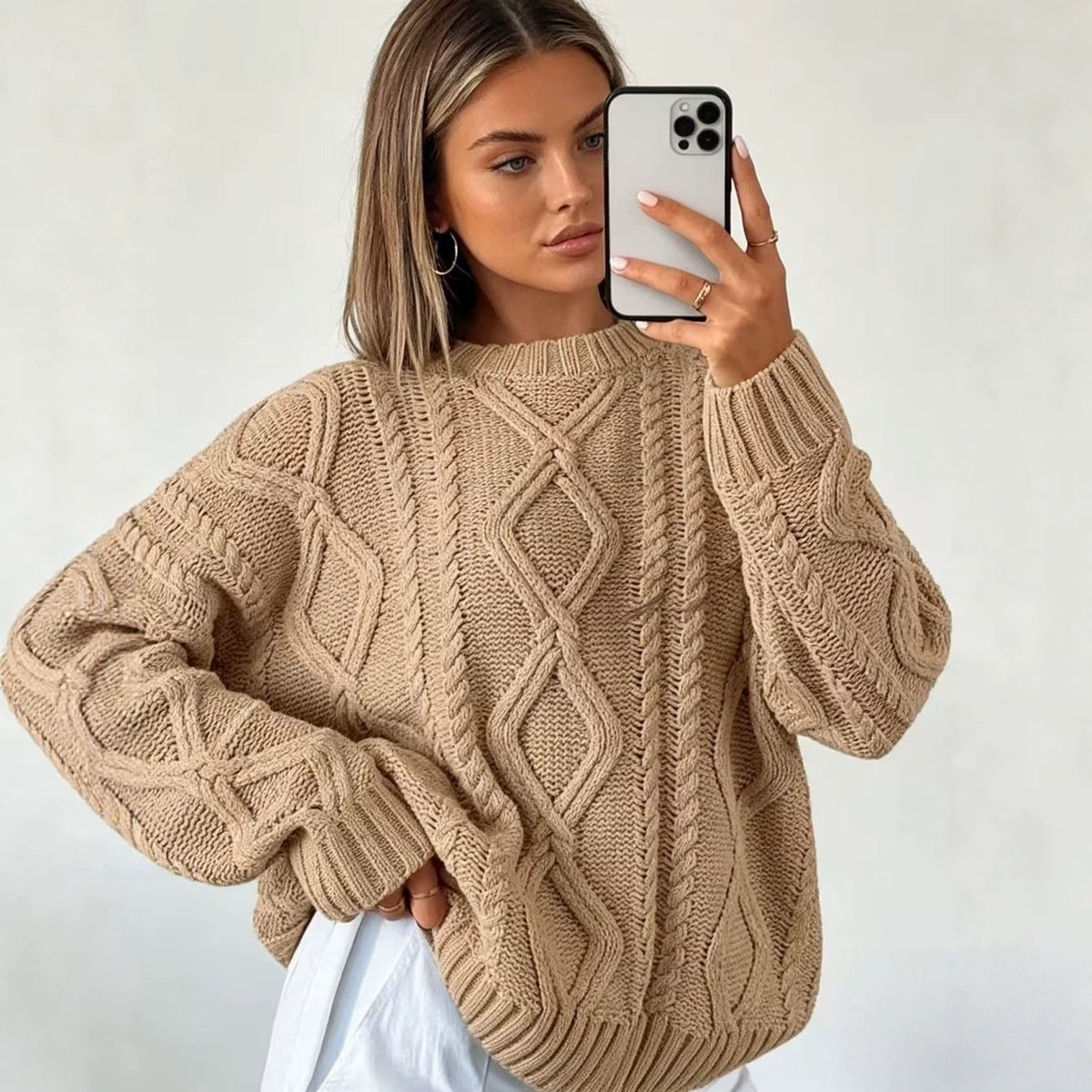 Womens Oversized Cable Knit Crew Neck Pullover Sweater