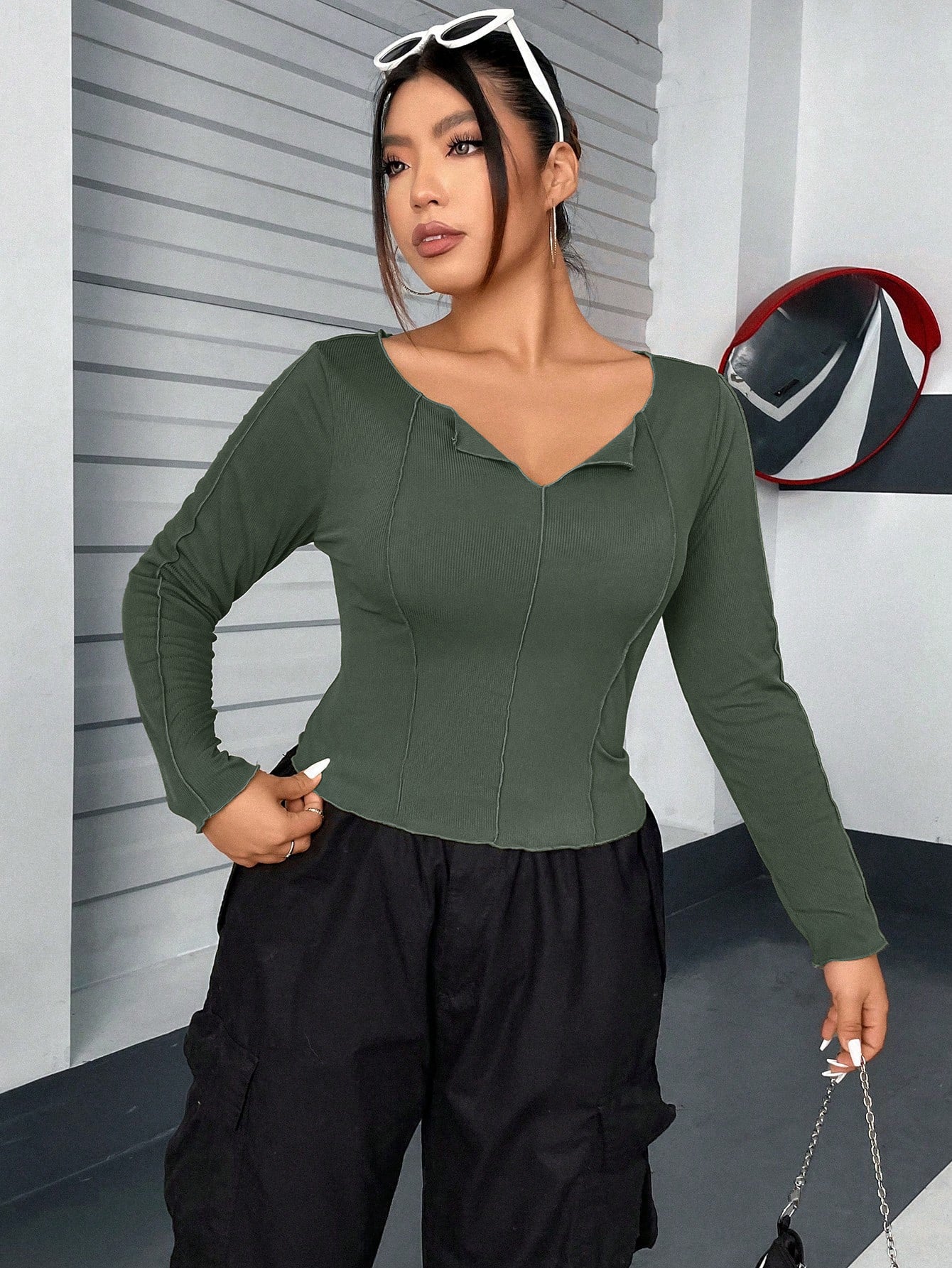 Women's Slim short design niche v-neck t-shirt women's long-sleeved inner bottoming shirt tops