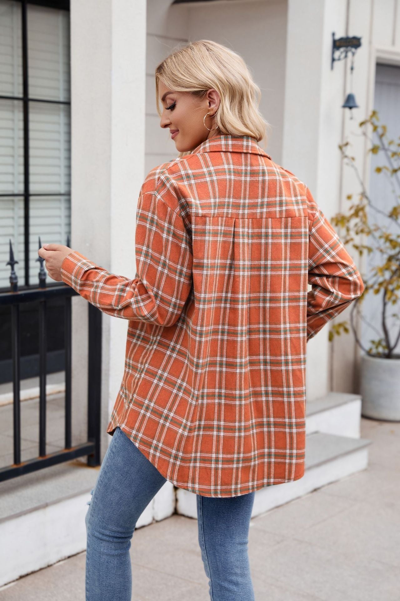 Women’s Casual Plaid Shirt with Pockets Loose Fit Fashion Top