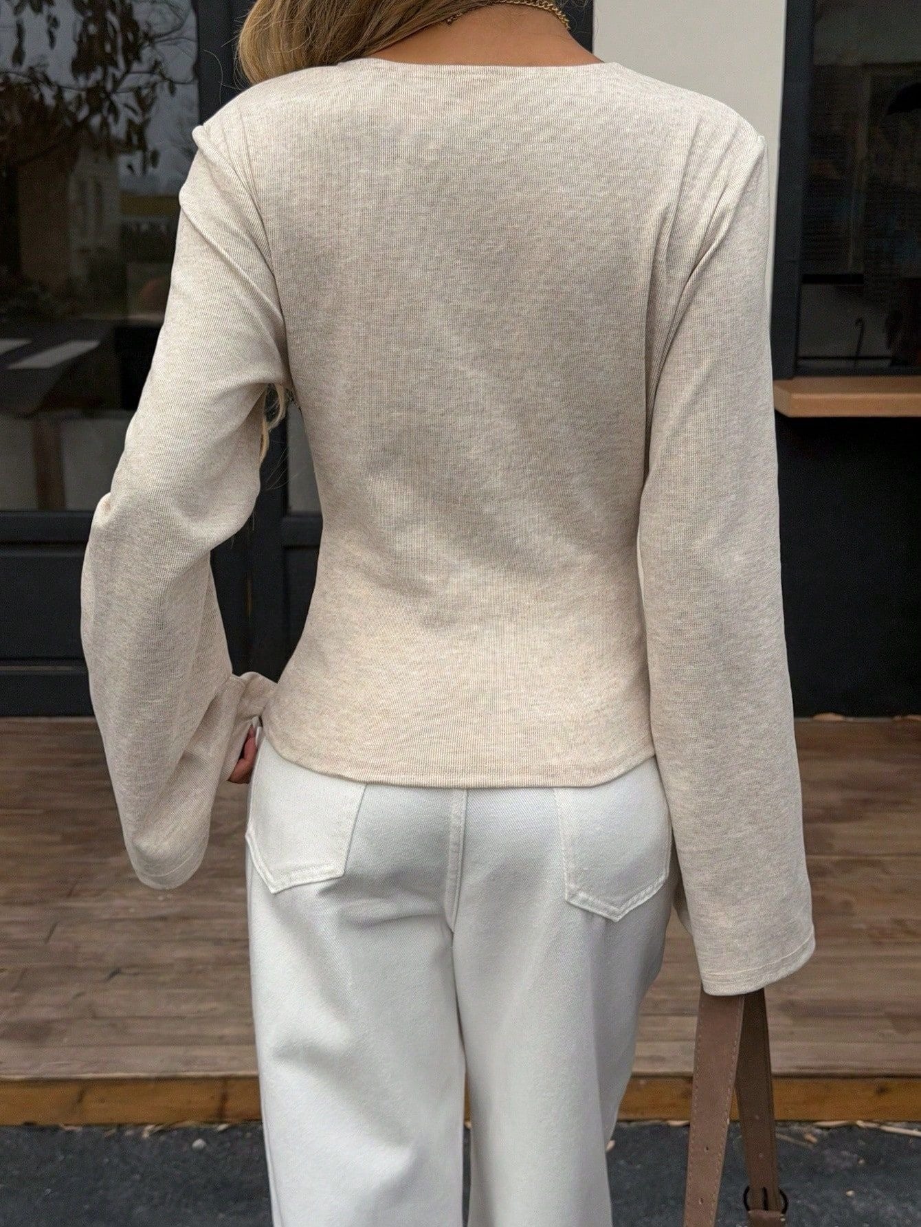 V Neck Flare Sleeve Slim Fit Y2K Long Sleeve Top