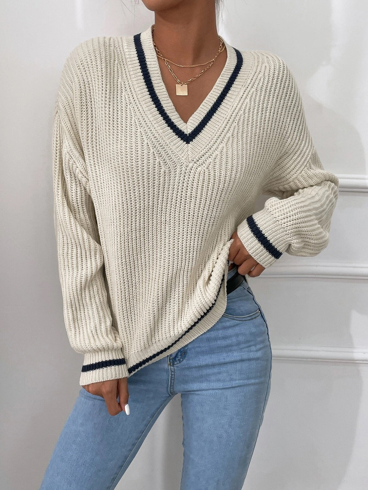 Women's Oversized V-Neck Chunky Knit Sweater Color Block