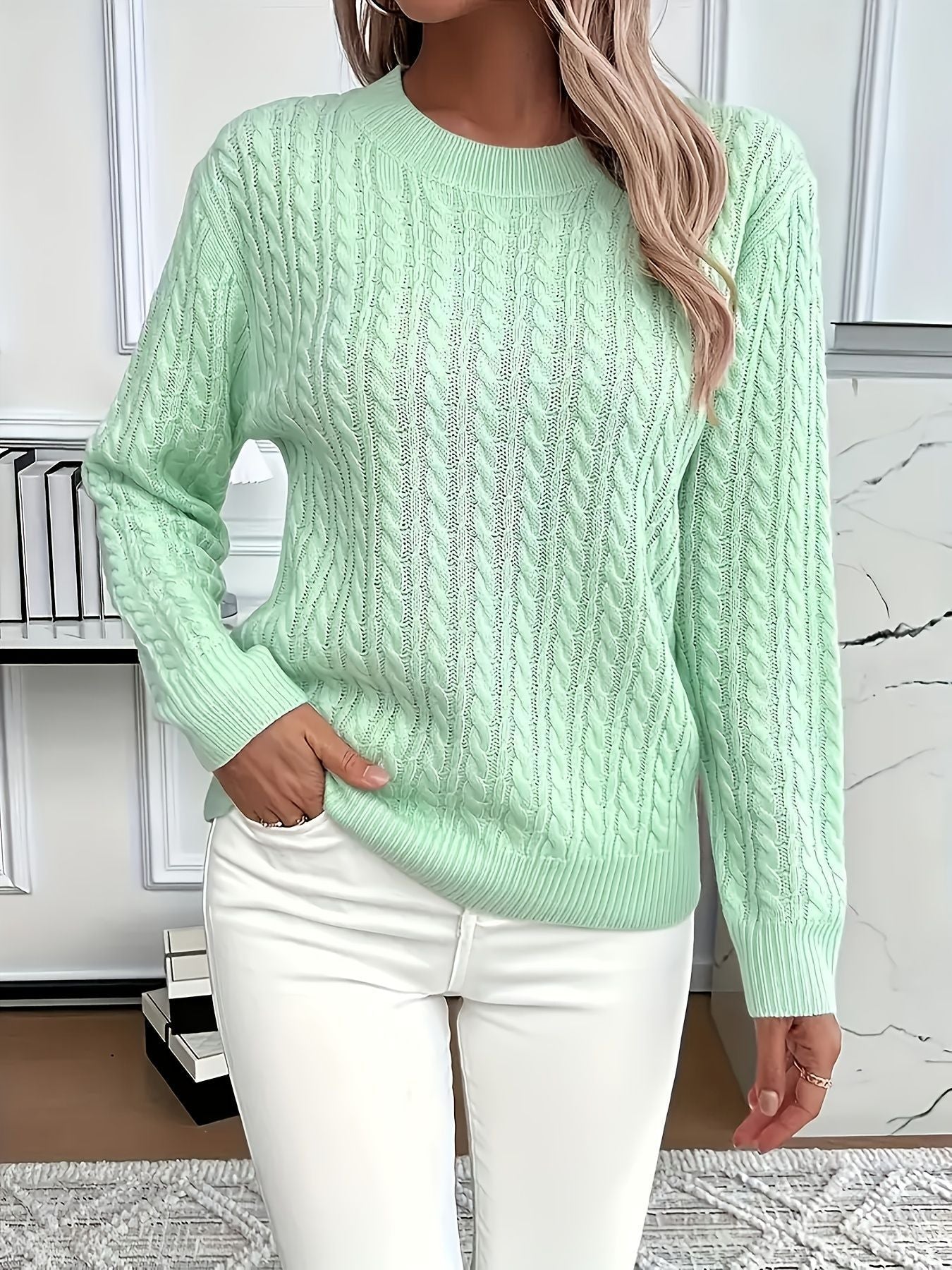 Women's Classic Cable Knit Crew Neck Sweater