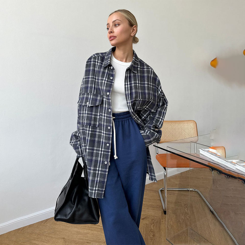 Women's Oversized Plaid Button Down Shirt with Pockets