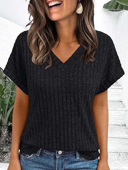 Ribbed Knit V-Neck Top – Relaxed Fit Casual Summer Tee