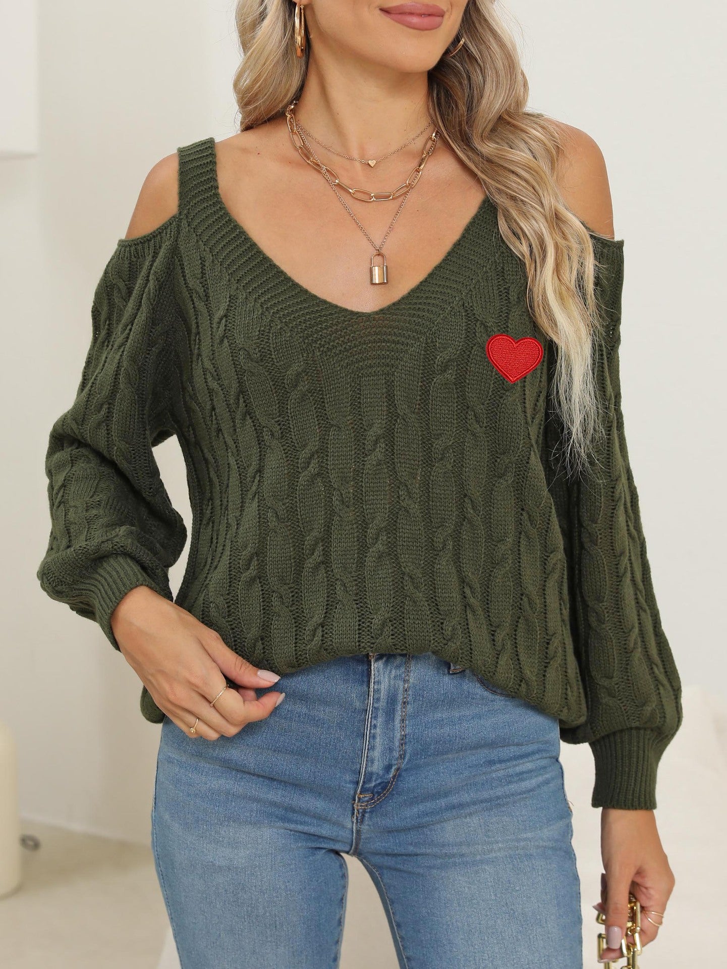 Women's Deep V Sexy Off-the-shoulder Love Pattern Bottoming Shirt