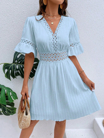 V-Neck Lace Splicing Dress - Fashionable Solid Color
