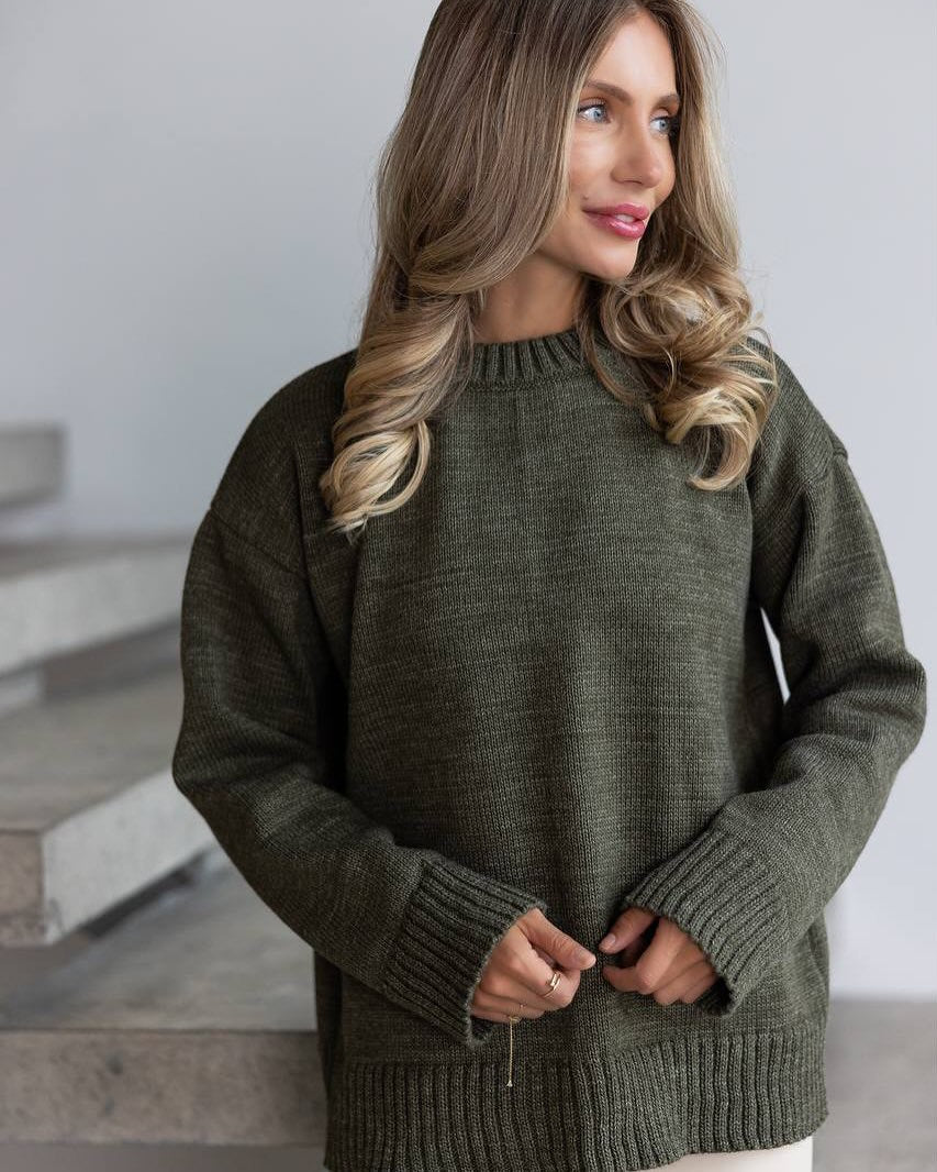 Women's Oversized Crew Neck Solid Knit Pullover Sweater