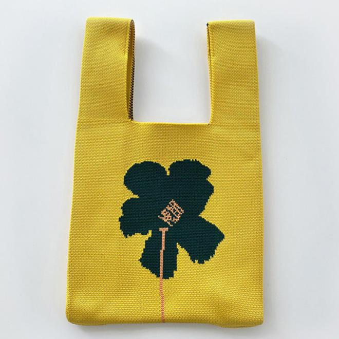 Flower Woman's Knitted Tote Bag Knit Waist Bag