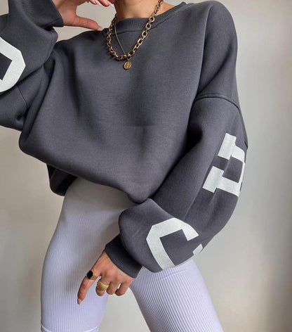 Women's Oversized Graphic Fleece Crewneck Sweatshirt