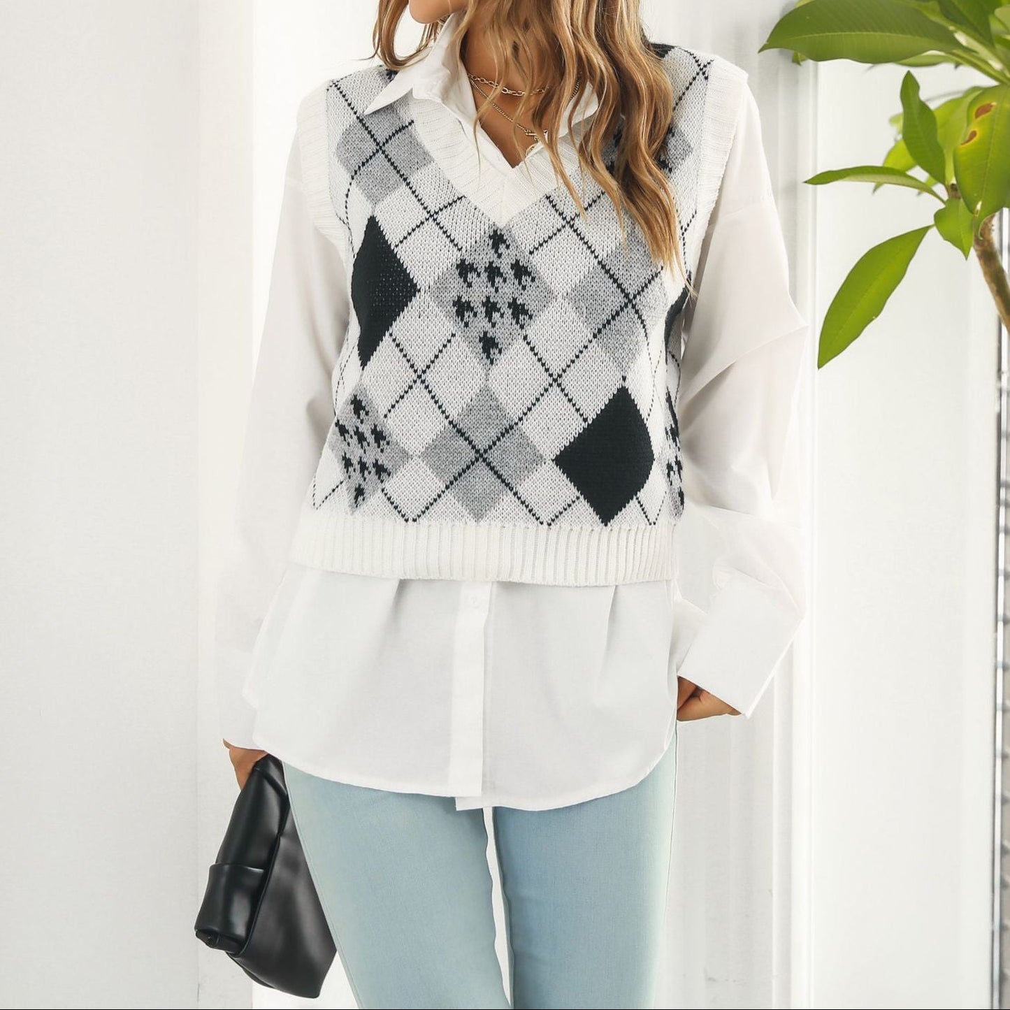 Women's Argyle V Neck Knit Sweater Vest Sleeveless