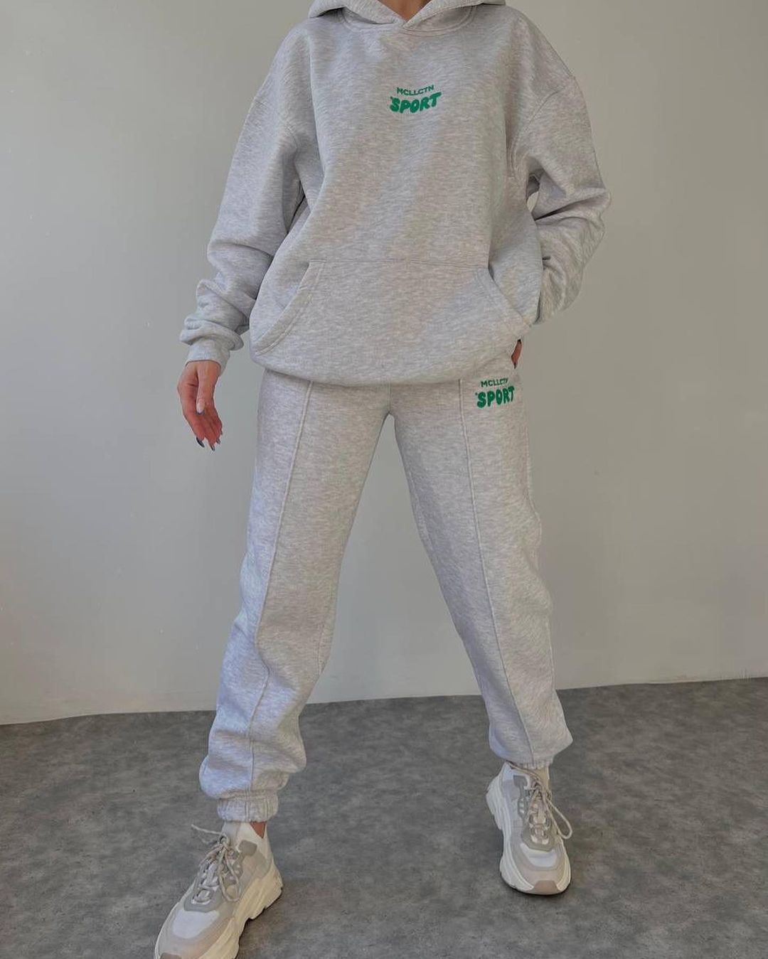 Women's Fleece Lined Graphic Hoodie Sweatpants Set