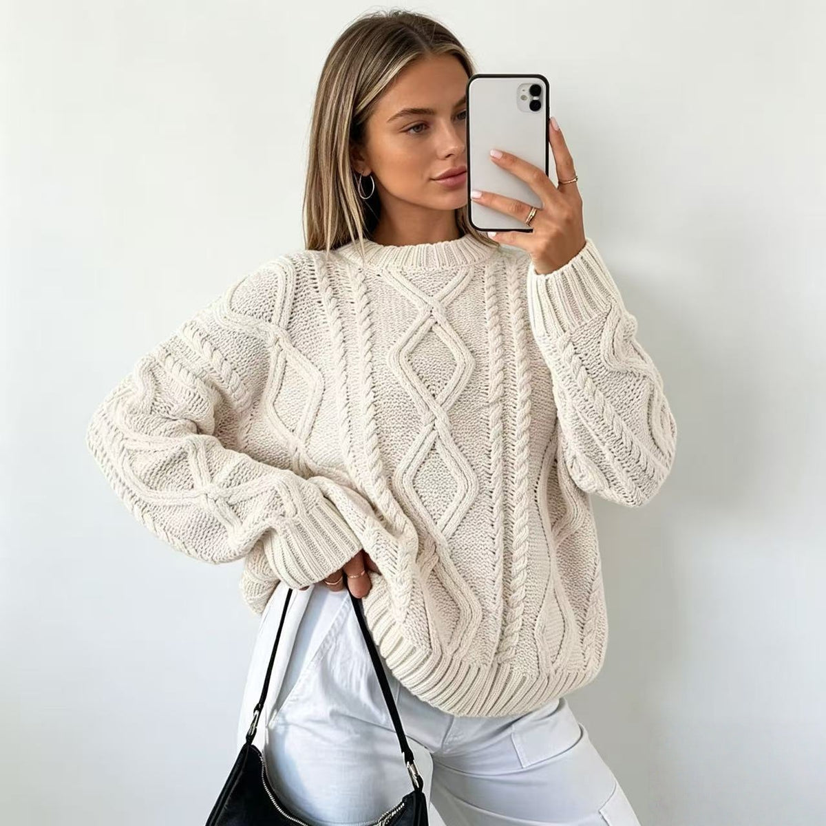 Womens Oversized Cable Knit Crew Neck Pullover Sweater