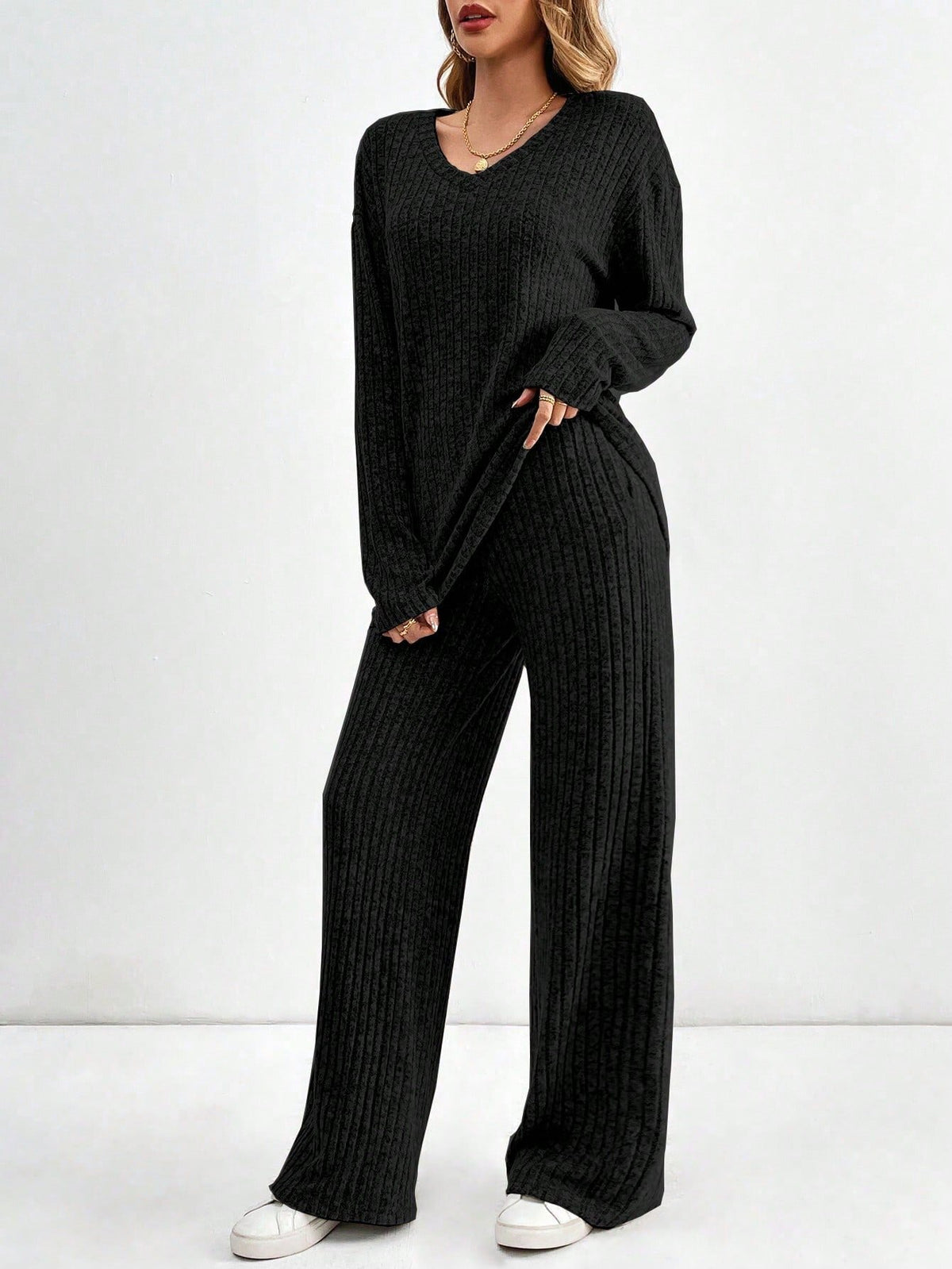 Women's Ribbed Knit V-Neck Top & Pants Two Piece Set