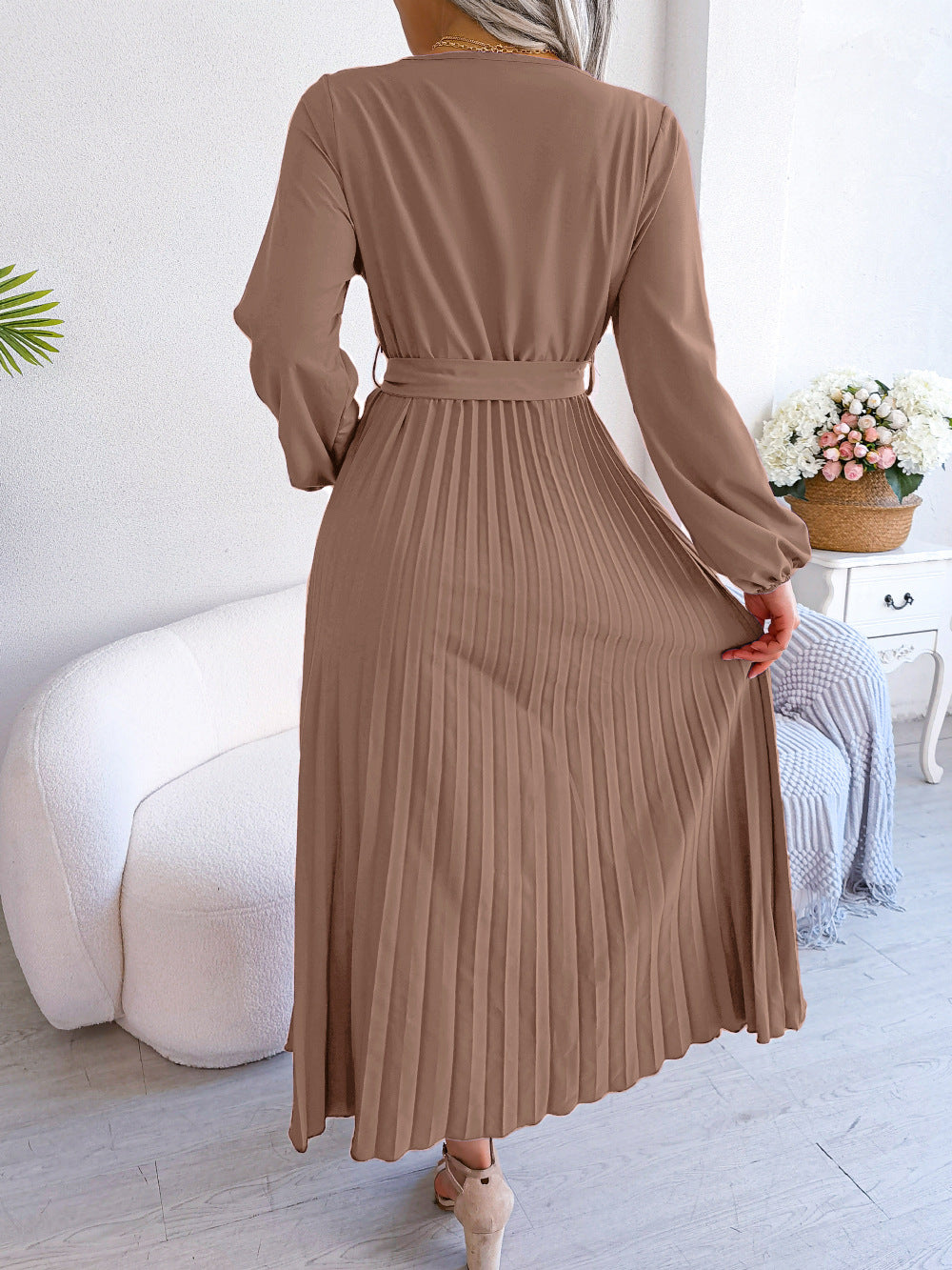 Women's Temperament Cross V-neck Pendulum Pleated Dress