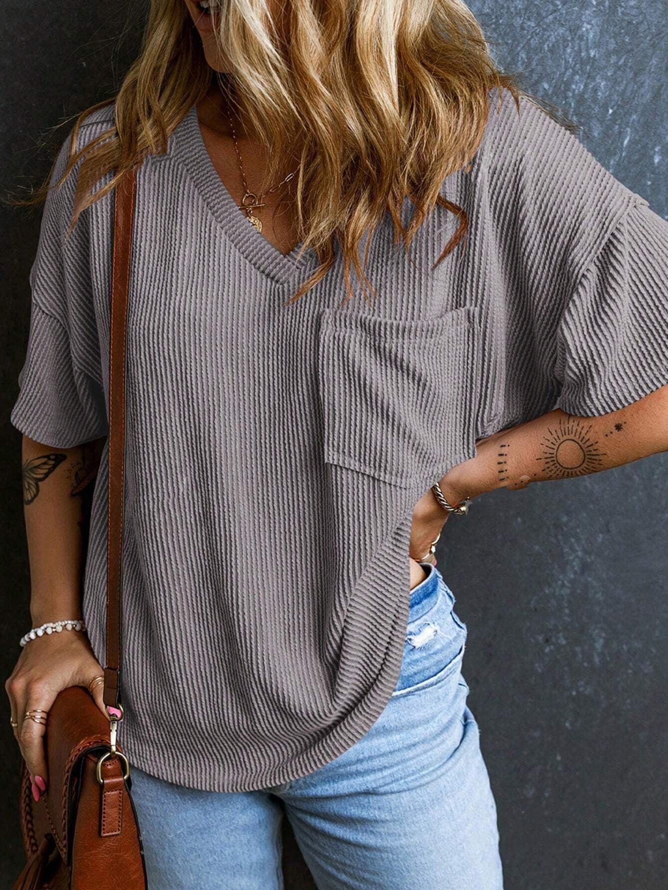 Women’s Ribbed V Neck Short Sleeve Pocket Tee