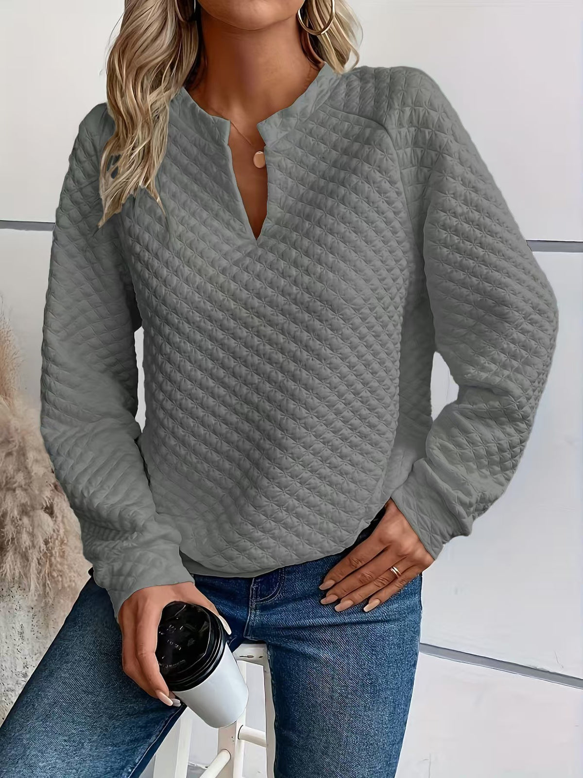 Women's Oversized Quilted V Neck Raglan Sweatshirt