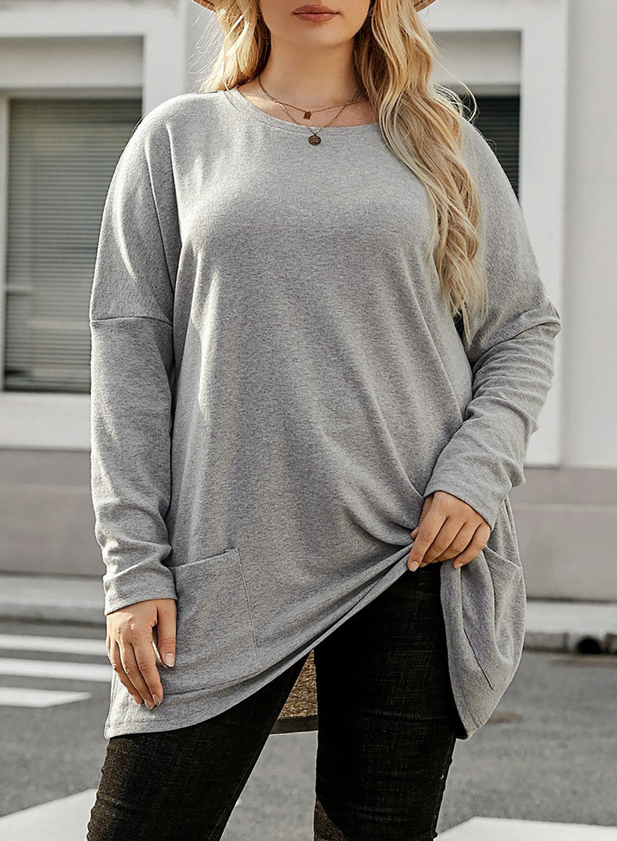 Plus Size Casual Long Sleeve Shirts Lightweight Sweatshirts Fashion Tunic Tops with Pockets