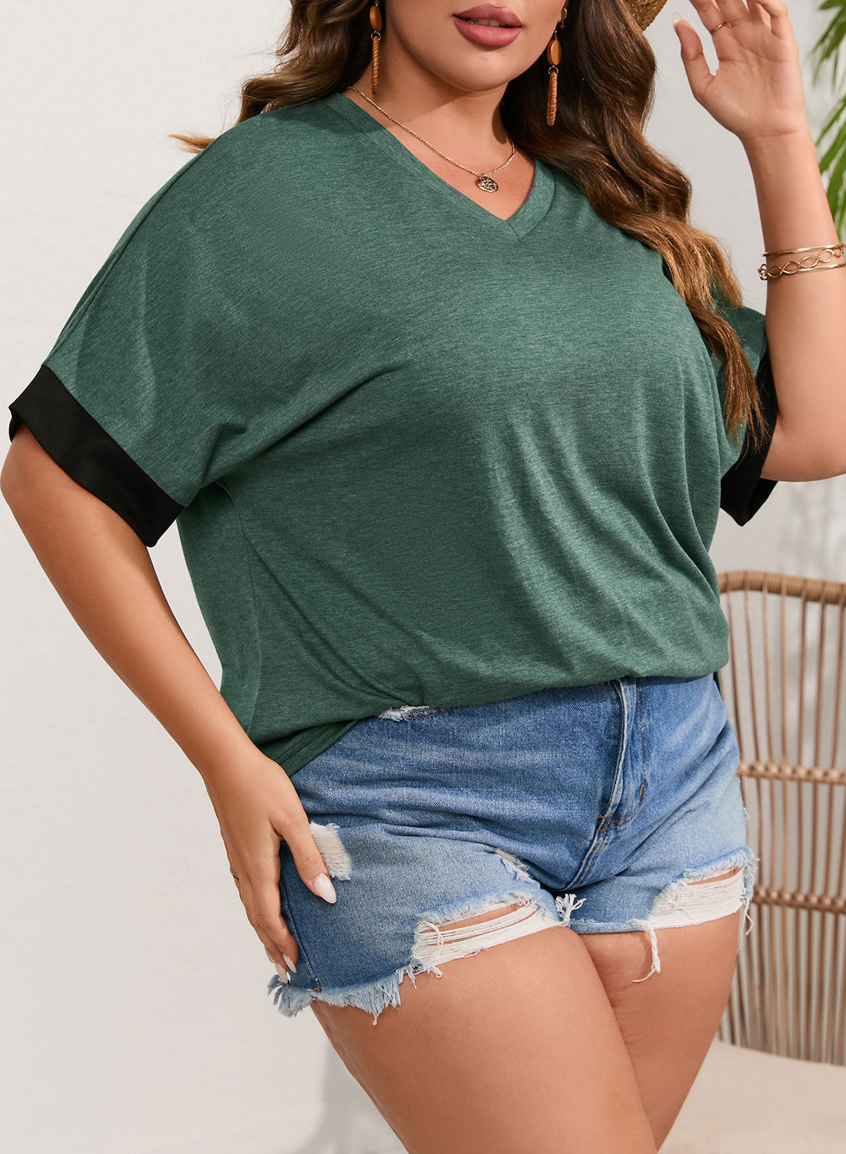 Versatile Deep V Color Blocking Split Loose Plus Size T-shirt