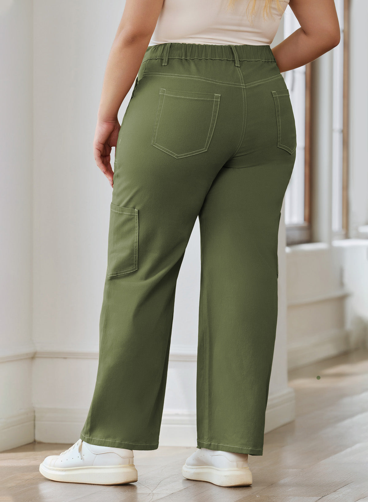 Straight Leg Loose Cut Denim Pants with Cargo Pockets for Women