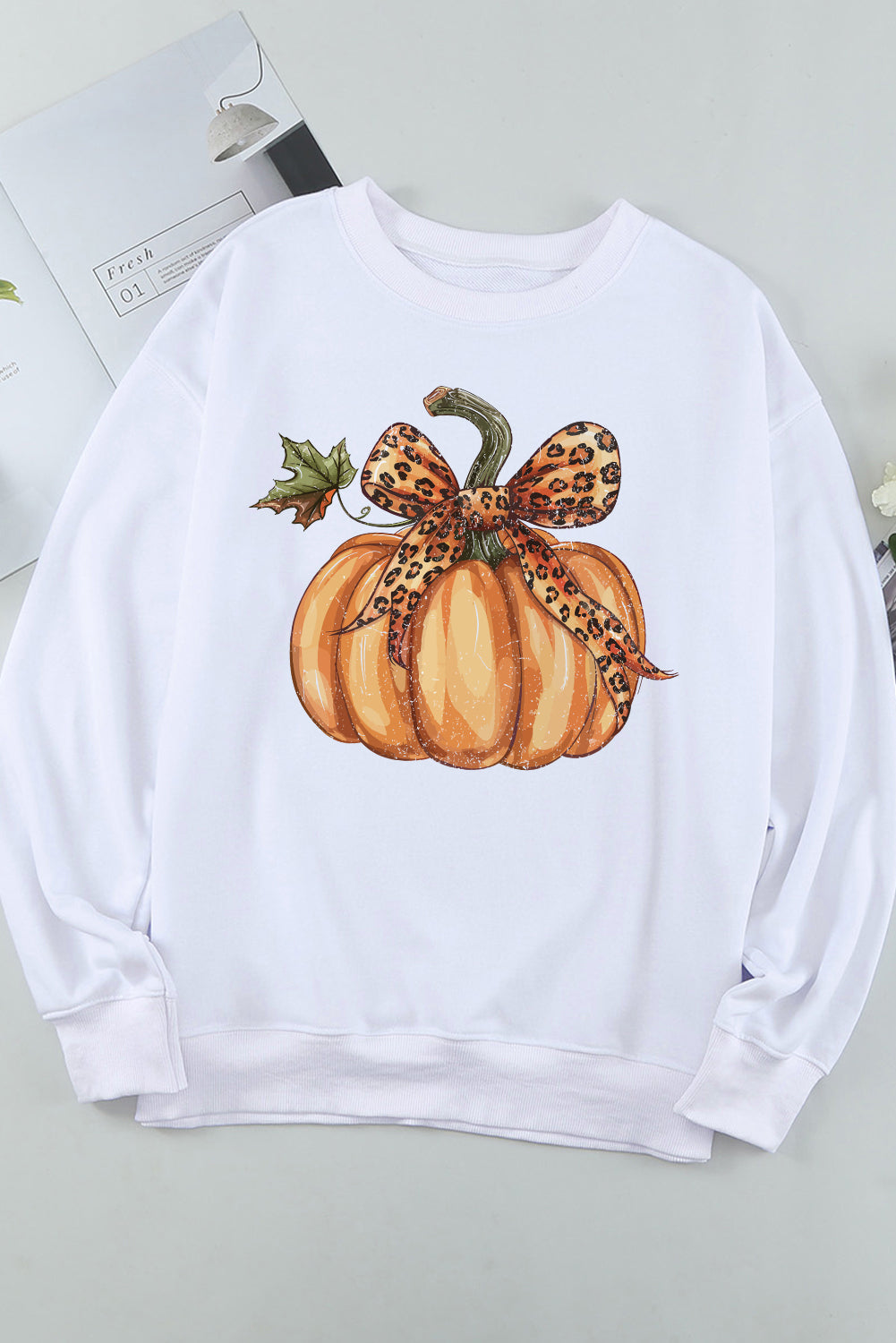 Beige Leopard Bowknot Pumpkin Graphic Crewneck Sweatshirt