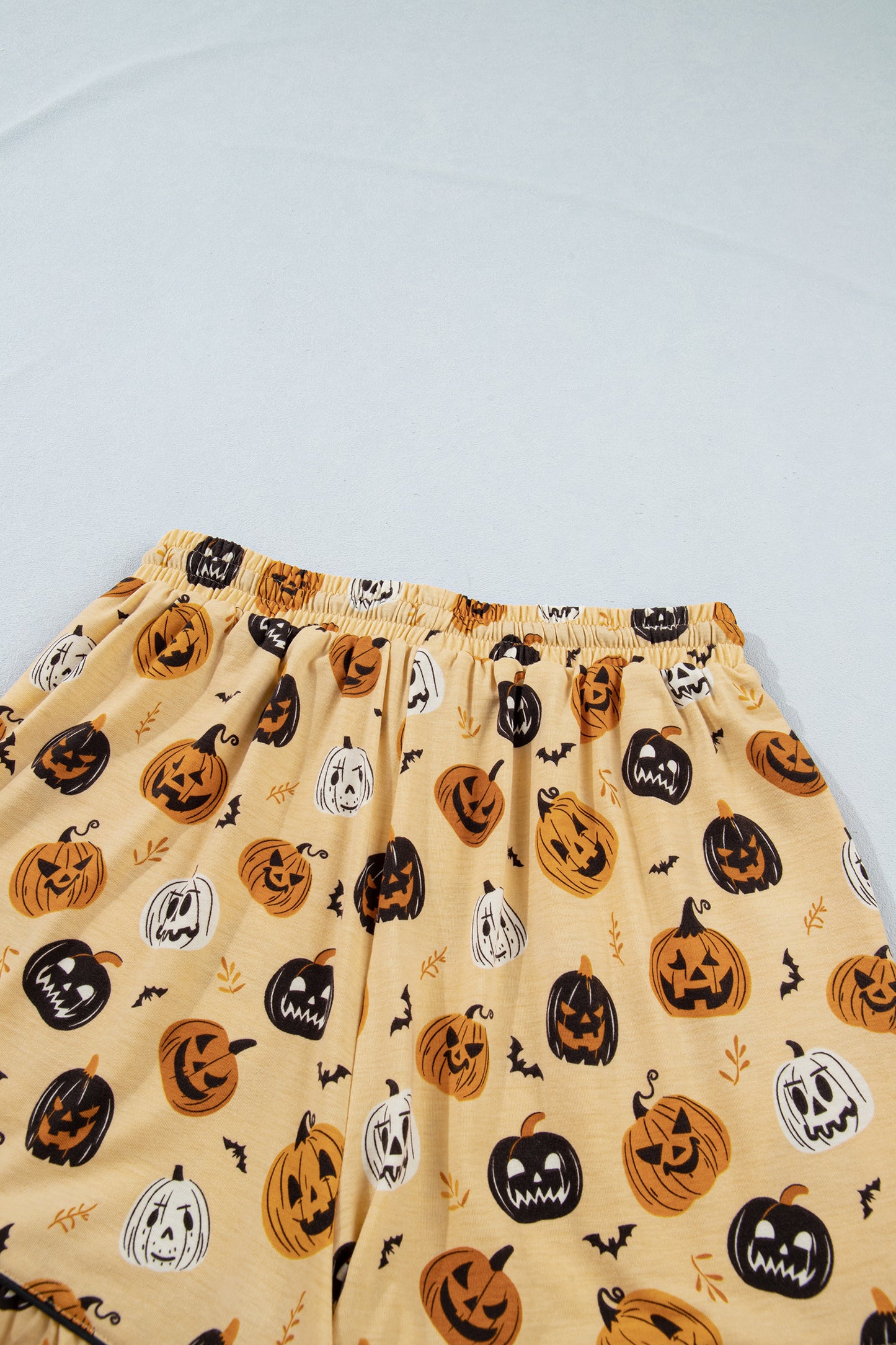 Halloween Pumpkin Print Ruffle Shorts Pajama Set