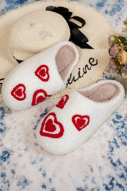 White Heart Shape Round Toe Plush Winter Slippers