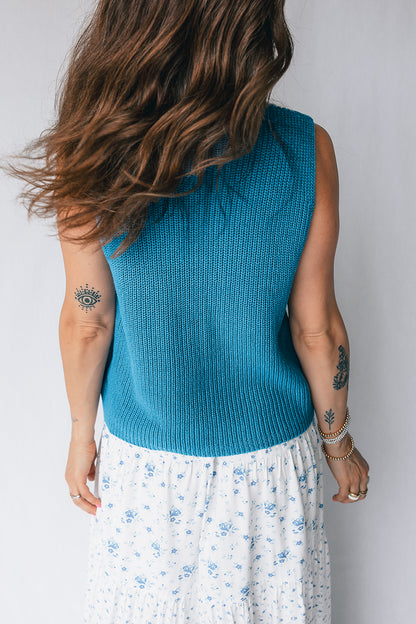 Summer Script Graphic Dusk Blue Sleeveless Knit Sweater Vest