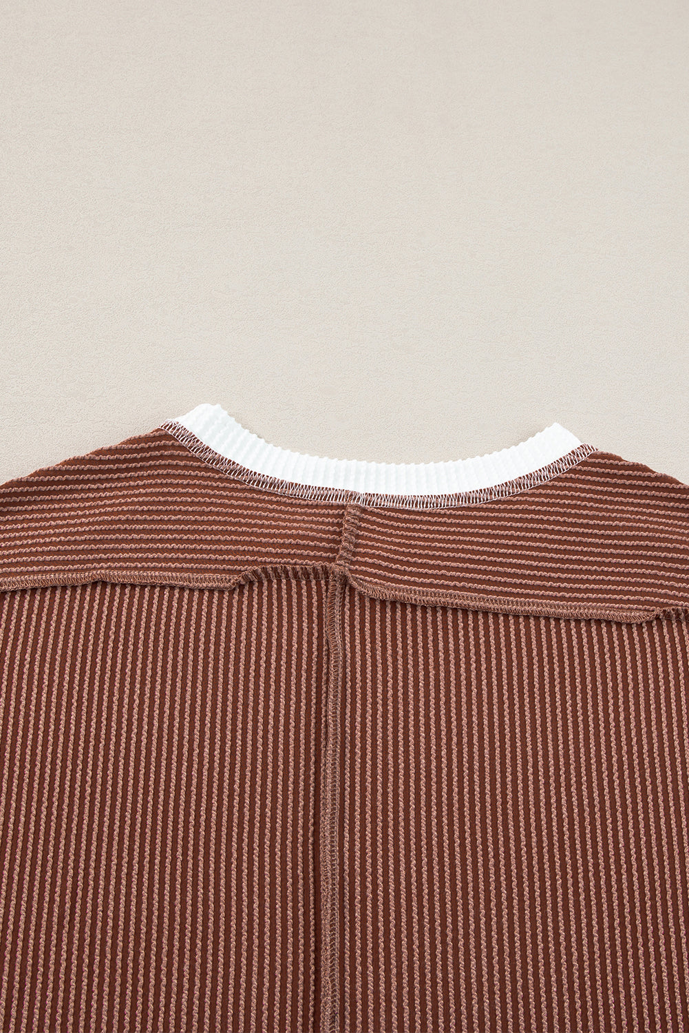 Textured Contrast Trim Round Neck T Shirt
